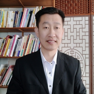 青岛黄岛区心理咨询师联系崔永福专注于：青少年心理问题疏导
