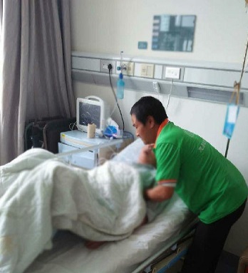 提供医院陪护、12小时陪护、24小时陪护、医院陪诊等服务